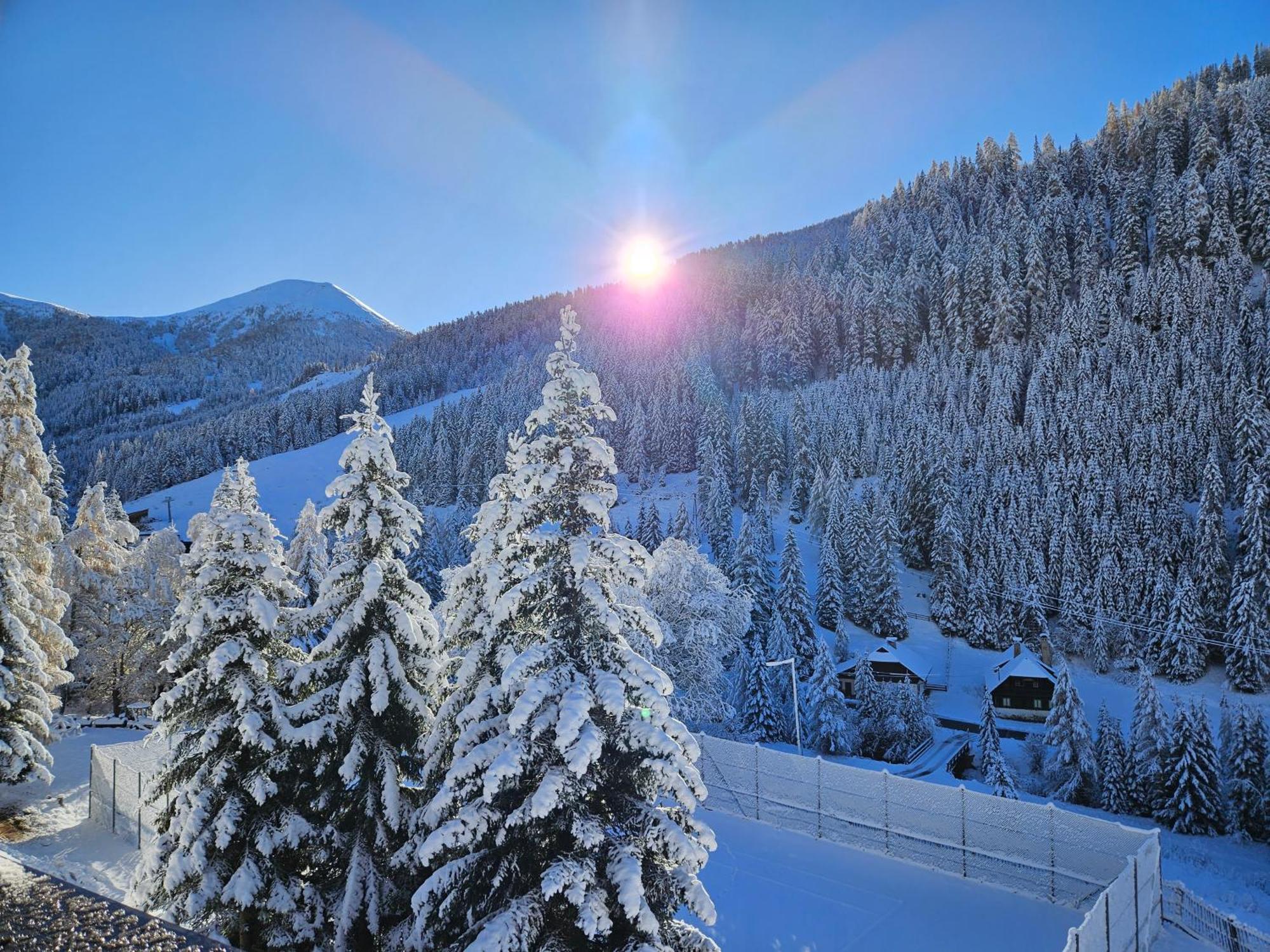 Kinder- Und Familienhotel Nockalm Иннеркремс Экстерьер фото