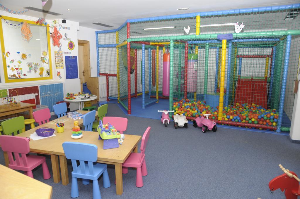 Kinder- Und Familienhotel Nockalm Иннеркремс Экстерьер фото